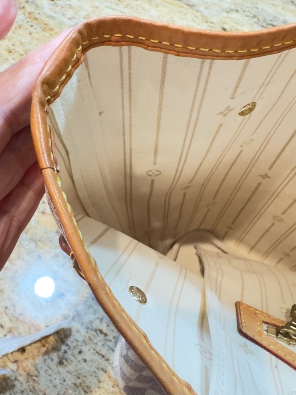 Louis Vuitton White Damier Azur Tote with Tan Trim - Picture 7 of 10